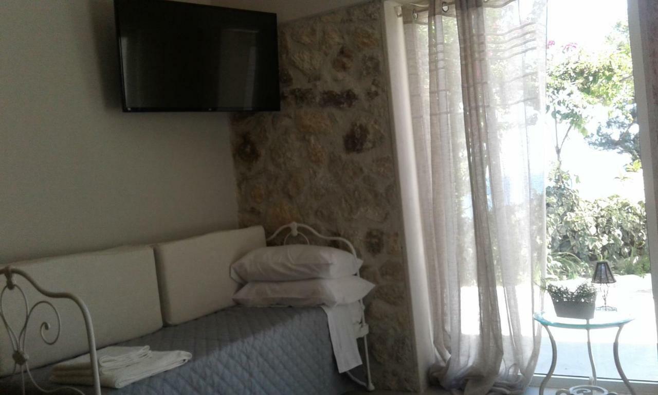 Ionian Paths Apartment เปรามา ภายนอก รูปภาพ